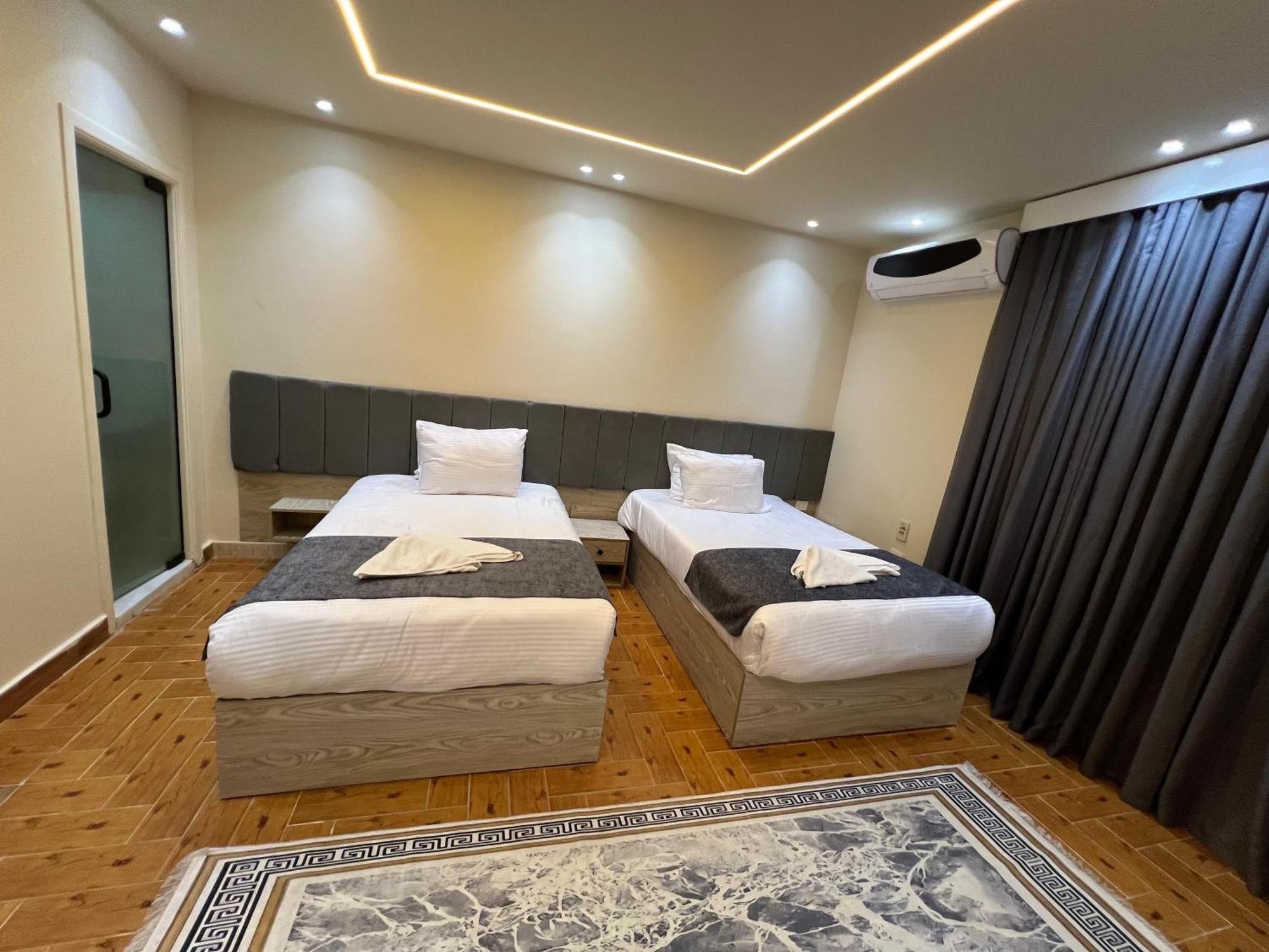 New Scarab Pyramids View Hotel Kafret el-Gabal Exterior foto